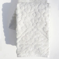 AKHARA BATH TOWEL